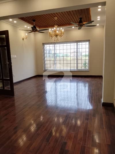 DHA Phase 5 Best Location Near Park School Hospital Commercial Market Best Location