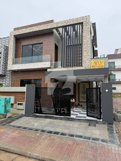 Designer Solid Top Height 10Marla House For Sale On A Very Prime Location Of Bahria Phase 2 With All Amenities Nearby