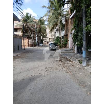Plot for sale DHA staff lane 125 sqyards