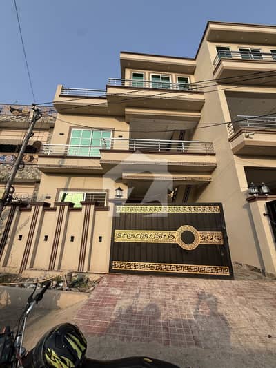 گلشن آباد راولپنڈی میں 6 کمروں کا 7 مرلہ مکان 2.6 کروڑ میں برائے فروخت۔
