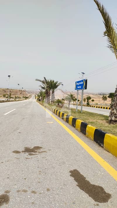 ڈی ایچ اے ویلی - بلیوبیل سیکٹر ڈی ایچ اے ویلی,ڈی ایچ اے ڈیفینس,اسلام آباد میں 8 مرلہ رہائشی پلاٹ 90.0 لاکھ میں برائے فروخت۔ ڈی ایچ اے ویلی - بلیوبیل سیکٹر ڈی ایچ اے ویلی,ڈی ایچ اے ڈیفینس,اسلام آباد میں 8 مرلہ رہائشی پلاٹ 90.0 لاکھ میں برائے فروخت۔