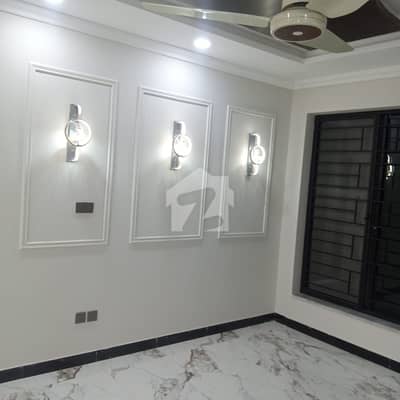 ایف ۔ 11/2 ایف ۔ 11,اسلام آباد میں 6 کمروں کا 1 کنال مکان 21.0 کروڑ میں برائے فروخت۔ ایف ۔ 11/2 ایف ۔ 11,اسلام آباد میں 6 کمروں کا 1 کنال مکان 21.0 کروڑ میں برائے فروخت۔