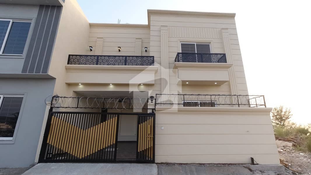 6 marla beautiful house for sale in Banigala 6 marla beautiful house for sale in Banigala