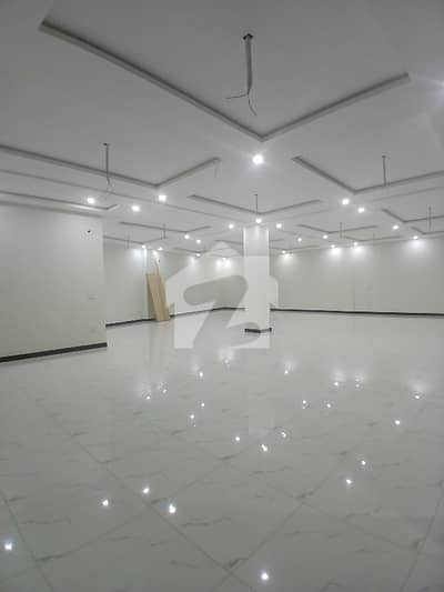 9 Marla Brand New Commercial Hall Available For Rent