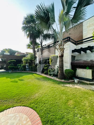 SYED BROTHERS PROUDLY OFFERS: 2-Kanal Elegant And Fully Maintained Owner Build Bungalow Is Available In The Best Block Of DHA Lahore SYED BROTHERS PROUDLY OFFERS: 2-Kanal Elegant And Fully Maintained Owner Build Bungalow Is Available In The Best Block Of DHA Lahore