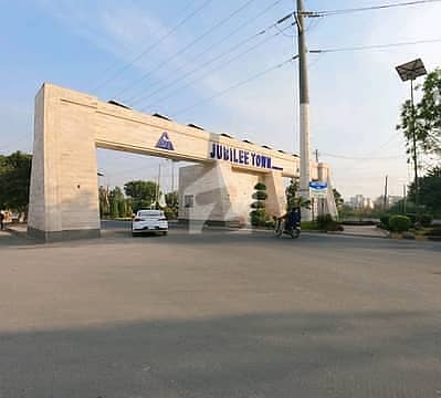 جوبلی ٹاؤن ۔ بلاک بی جوبلی ٹاؤن,لاہور میں 10 مرلہ رہائشی پلاٹ 1.88 کروڑ میں برائے فروخت۔