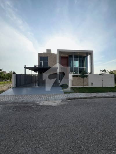 1 Kanal House Available For Rent