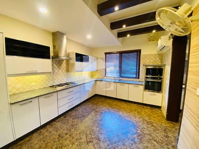 LOWER PORTION FOR RENT IN F-7