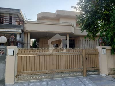 1Kanal Used House Available For Rent