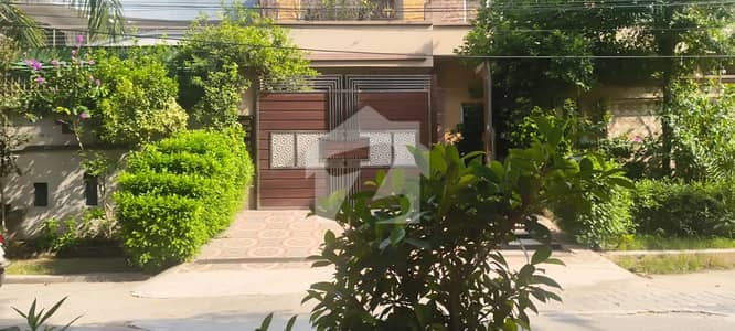 10 Marla 2.5. Story House Available For Urgent Sale 10 Marla 2.5. Story House Available For Urgent Sale