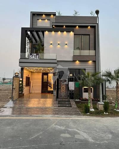ڈی ایچ اے 9 ٹاؤن ڈیفنس (ڈی ایچ اے),لاہور میں 3 کمروں کا 5 مرلہ مکان 2.0 لاکھ میں کرایہ پر دستیاب ہے۔