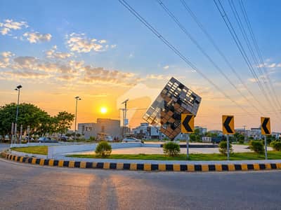 10 Marla Plot For Sale In LDA Avenue 1 M Block With 34 Feet Front