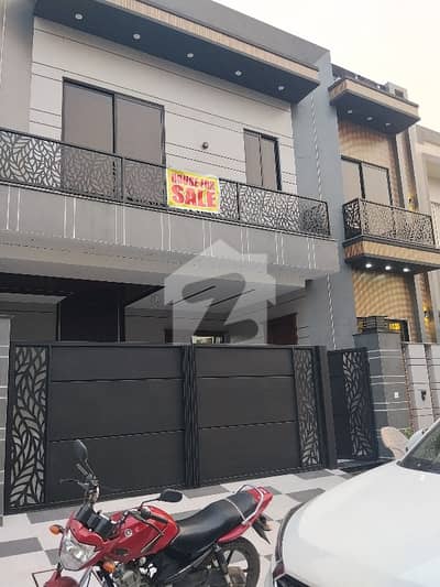 10 Marla brand new house for sale good location