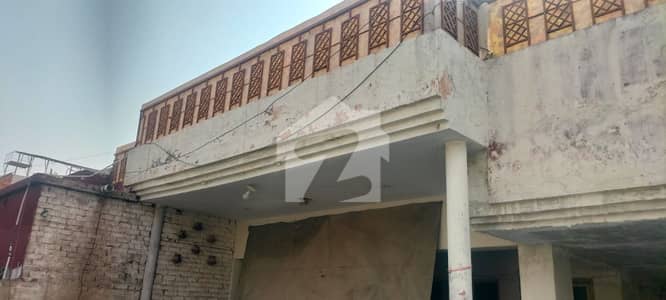 ملتان پبلک سکول روڈ ملتان میں 6 کمروں کا 1 کنال مکان 3.0 کروڑ میں برائے فروخت۔ ملتان پبلک سکول روڈ ملتان میں 6 کمروں کا 1 کنال مکان 3.0 کروڑ میں برائے فروخت۔