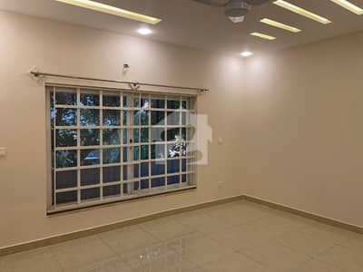 Ideally Located House Of 3200 Square Feet Is Available For Rent In G-9
