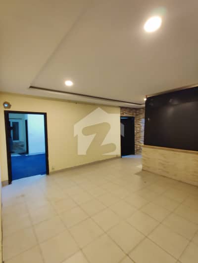 2 BED UNFURNISHED AVAILABLE FOR RENT IN E11/4