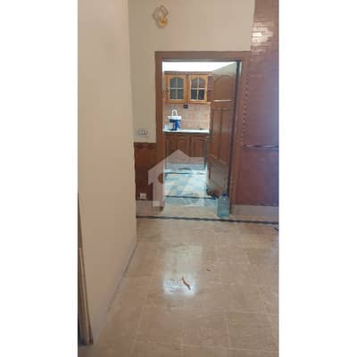 شہزاد ٹاؤن اسلام آباد میں 3 کمروں کا 9 مرلہ مکان 80.0 ہزار میں کرایہ پر دستیاب ہے۔
