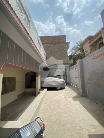 چونگی نمبر 1 ملتان میں 5 کمروں کا 12 مرلہ زیریں پورشن 38.0 ہزار میں کرایہ پر دستیاب ہے۔