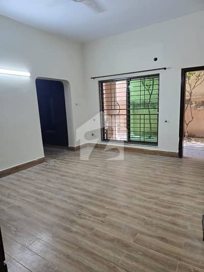 16 Marla Lower Portion 2 Bed Prime Location
