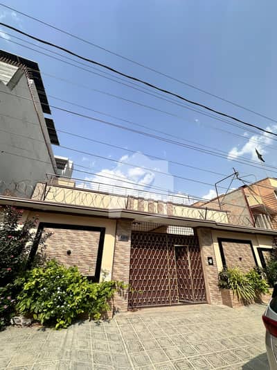 House For Sale In Block 10 Fb Area