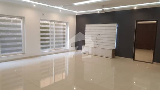 14 MARLA GROUND PORTION AVAILABLE FOR RENT IN E 11/2