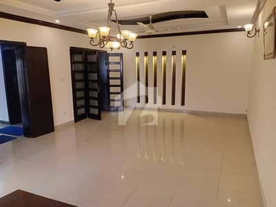 ای ۔ 11/2 ای ۔ 11,اسلام آباد میں 11 کمروں کا 1 کنال مکان 5.0 لاکھ میں کرایہ پر دستیاب ہے۔