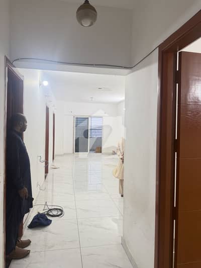 نارتھ ناظم آباد ۔ بلاک ایف نارتھ ناظم آباد,کراچی میں 4 کمروں کا 9 مرلہ فلیٹ 1.5 لاکھ میں کرایہ پر دستیاب ہے۔