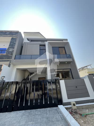 Mpchs multi gardens b-17 isb 5 Marla ultra modern house available for sale