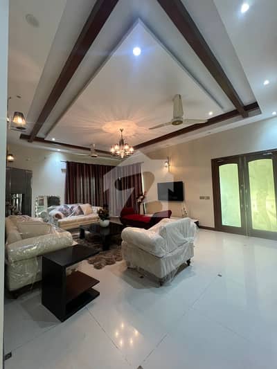 Main Brother's Offer DHA Pheas 5 1Kanal New House For Rent 5Bed Room Bath TV Lounge Kitchen Drawing Room Dining Room Store Huge Lown Servent