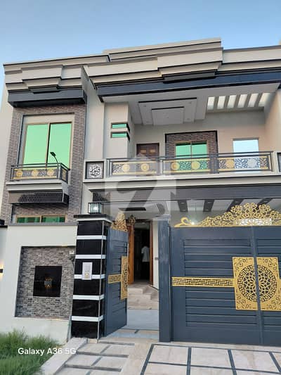10 Marla Beautiful Brand New House For Sale In A Block