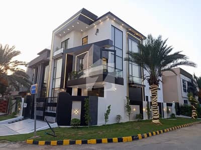سٹی ہاؤسنگ سوسائٹی گوجرانوالہ میں 6 کمروں کا 10 مرلہ مکان 5.5 کروڑ میں برائے فروخت۔ سٹی ہاؤسنگ سوسائٹی گوجرانوالہ میں 6 کمروں کا 10 مرلہ مکان 5.5 کروڑ میں برائے فروخت۔