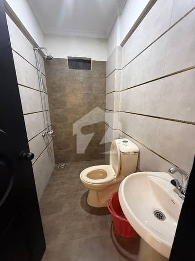1 room 1 bath kitchen in muslim commercial
