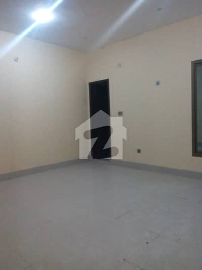 200 Yrds 2nd Floor 4 Bed Lounge Portion Renovated For Rent In Gulshan Block 2