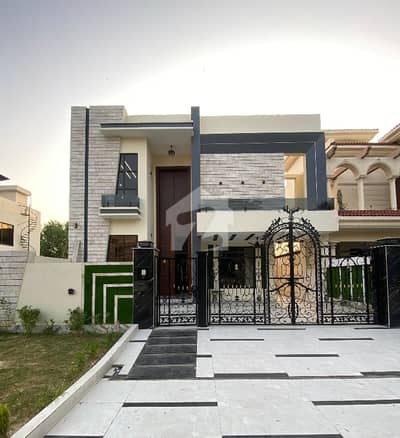 سٹی ہاؤسنگ سوسائٹی گوجرانوالہ میں 5 کمروں کا 10 مرلہ مکان 4.5 کروڑ میں برائے فروخت۔ سٹی ہاؤسنگ سوسائٹی گوجرانوالہ میں 5 کمروں کا 10 مرلہ مکان 4.5 کروڑ میں برائے فروخت۔