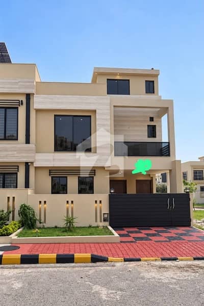 5Marla Barnd New House For Sale. Bahria Town Phase 8.