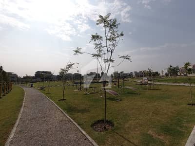 Gulberg Islamabad 5 Kanal Corner Develope Possession Farm House Plot For Sale