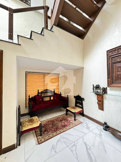 1 KANAL BEAUTIFUL HOUSE IS UP FOR SALE 1 KANAL BEAUTIFUL HOUSE IS UP FOR SALE