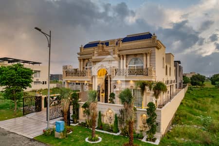 ONE KANAL LUXURIOUS HOUSE /VILLA FOR SALE FULLY FURNSIHED