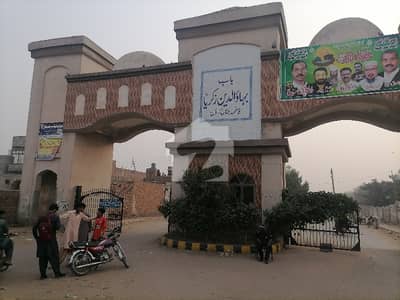 فاطمہ جناح ٹاؤن ملتان میں 5 مرلہ رہائشی پلاٹ 25.0 لاکھ میں برائے فروخت۔ فاطمہ جناح ٹاؤن ملتان میں 5 مرلہ رہائشی پلاٹ 25.0 لاکھ میں برائے فروخت۔