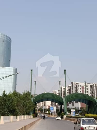 10 Kanal Farmhouse Plot for Sale in Gulberg Green B Block Prime Location