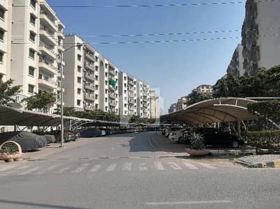 عسکری 11 ۔ سیکٹر بی اپارٹمنٹس عسکری 11,عسکری,لاہور میں 3 کمروں کا 10 مرلہ فلیٹ 1.3 لاکھ میں کرایہ پر دستیاب ہے۔