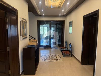 1 KANAL ELEGANT and FULLY FURNISHED with GOLF VIEW house for RENT in DHA RAYA