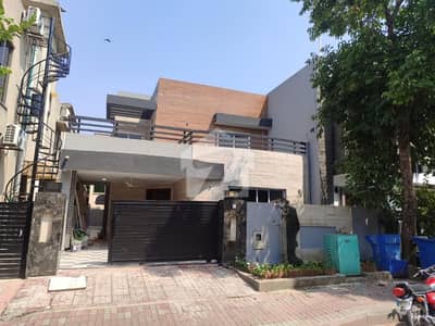 بحریہ ٹاؤن فیز 2 بحریہ ٹاؤن راولپنڈی,راولپنڈی میں 5 کمروں کا 10 مرلہ مکان 4.25 کروڑ میں برائے فروخت۔ بحریہ ٹاؤن فیز 2 بحریہ ٹاؤن راولپنڈی,راولپنڈی میں 5 کمروں کا 10 مرلہ مکان 4.25 کروڑ میں برائے فروخت۔