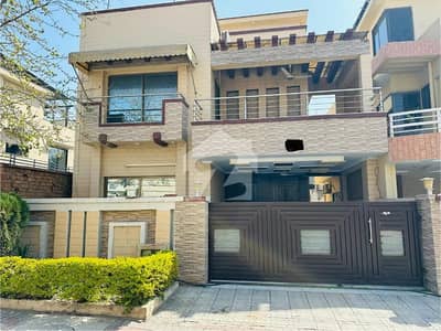 بحریہ ٹاؤن فیز 6 بحریہ ٹاؤن راولپنڈی,راولپنڈی میں 5 کمروں کا 10 مرلہ مکان 4.75 کروڑ میں برائے فروخت۔ بحریہ ٹاؤن فیز 6 بحریہ ٹاؤن راولپنڈی,راولپنڈی میں 5 کمروں کا 10 مرلہ مکان 4.75 کروڑ میں برائے فروخت۔