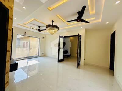 Defence Phase 4 Block EE One Kanal House Facing Park For Rent Available