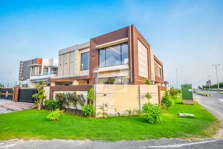 ڈی ایچ اے فیز 7 ڈی ایچ اے ڈیفینس,لاہور میں 5 کمروں کا 1 کنال مکان 8.25 کروڑ میں برائے فروخت۔