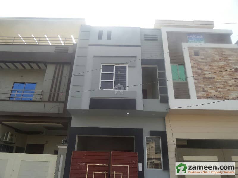 House Available For Sale On Main Madhali Road