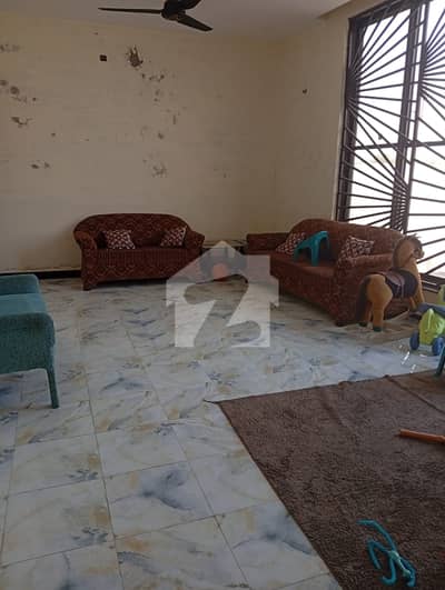 چنار باغ لاہور میں 6 کمروں کا 1 کنال مکان 4.25 کروڑ میں برائے فروخت۔