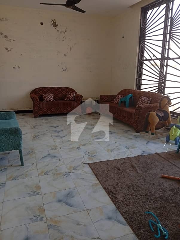چنار باغ لاہور میں 6 کمروں کا 1 کنال مکان 4.25 کروڑ میں برائے فروخت۔ چنار باغ لاہور میں 6 کمروں کا 1 کنال مکان 4.25 کروڑ میں برائے فروخت۔