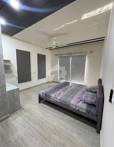 10 Marla ground portion available for rent on prime location and reasonable price